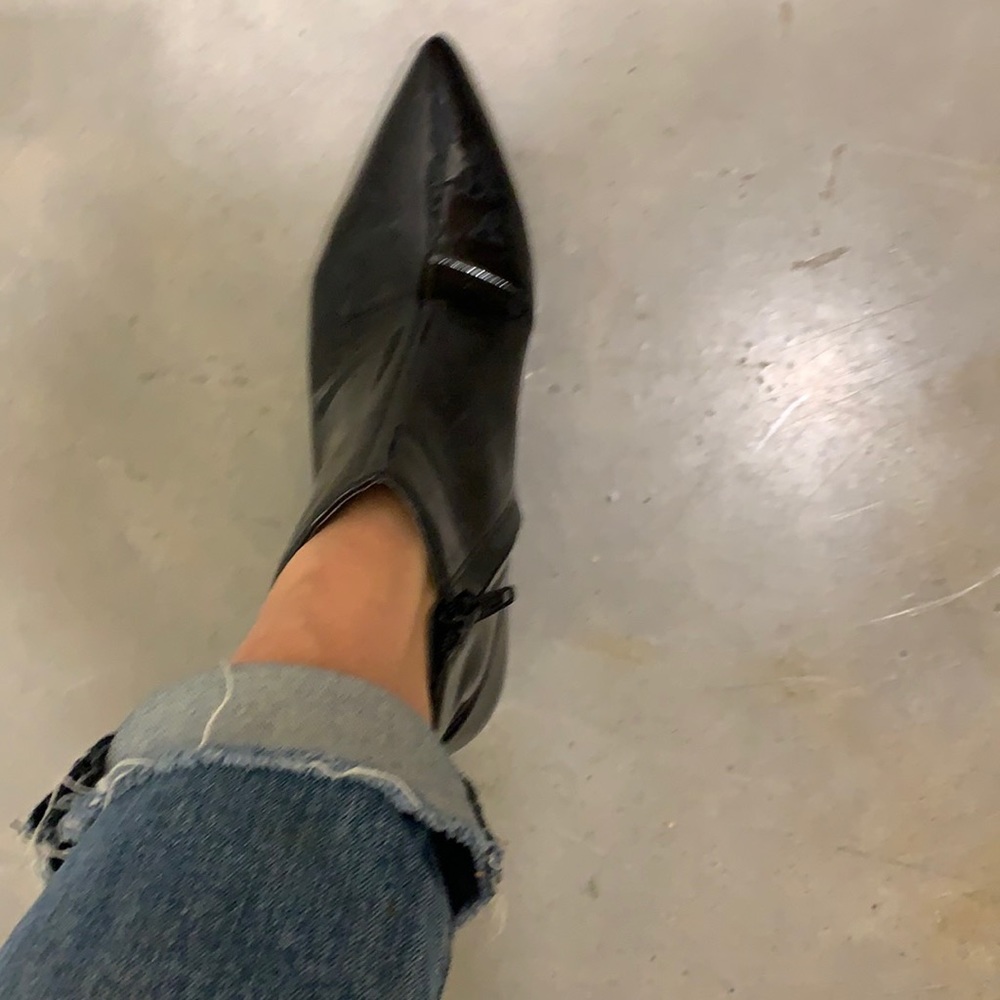 Lord &Taylor kitty black patten leather . Most comfortable ever tried !!